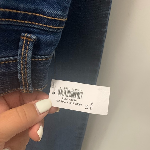 NWT plus old navy rockstar jeggings - Picture 4 of 4